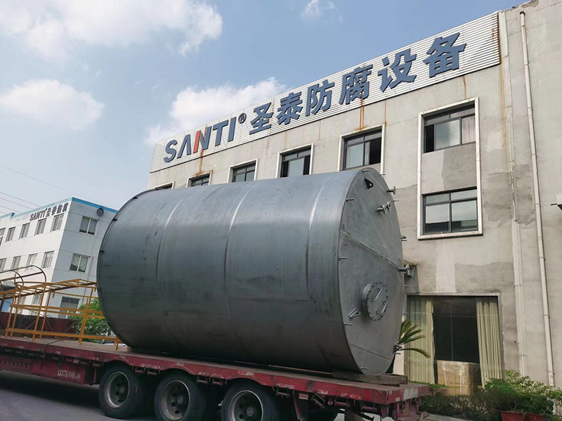 不（bú）鏽鋼鋼襯塑儲罐